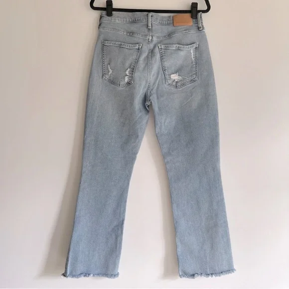 Citizens of Humanity Isola Cropped Vintage Distressed Jeans in Blue Moon Size 29